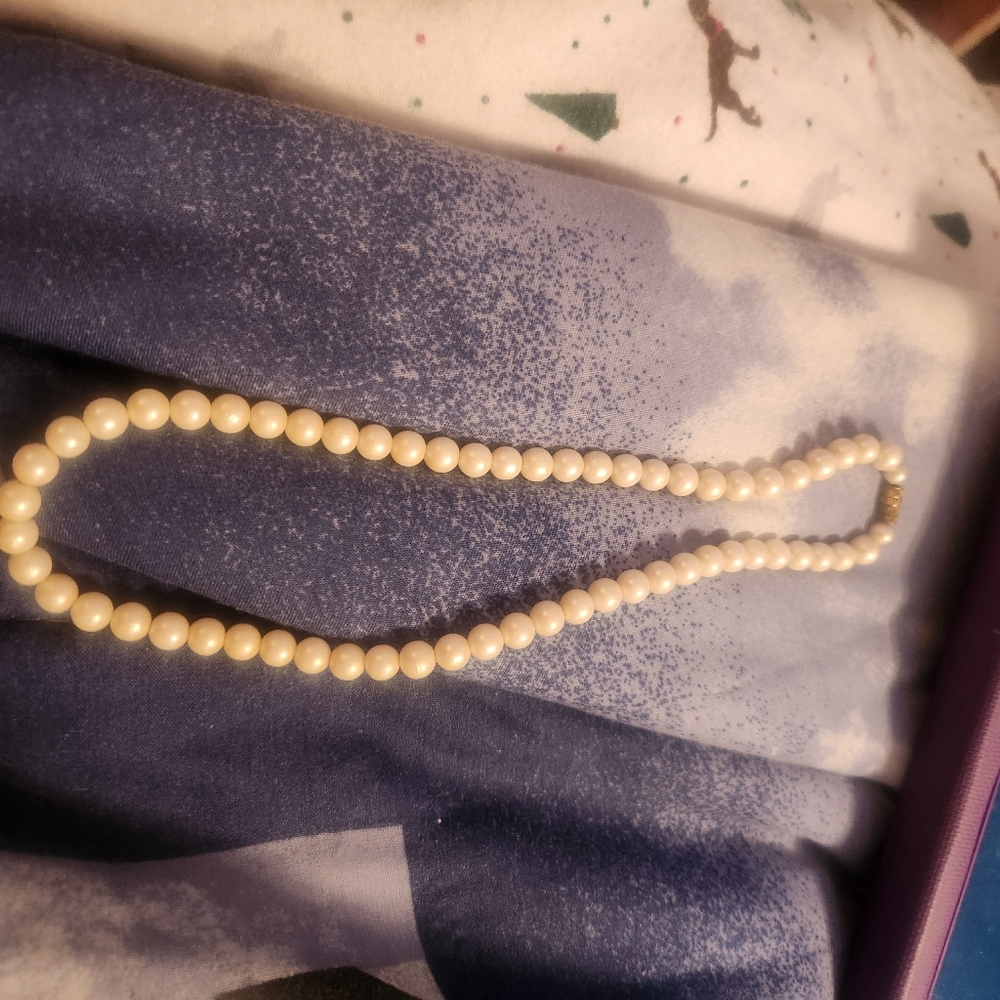 Classic Cream Pearl Necklace